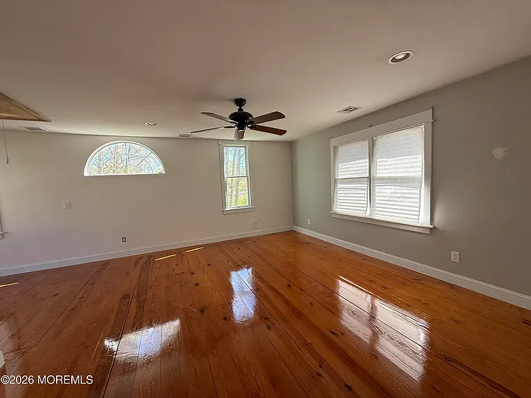 605 Farrelly Ave — Photo 19