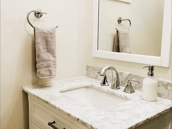 5th image of 1054 Asbury Ave