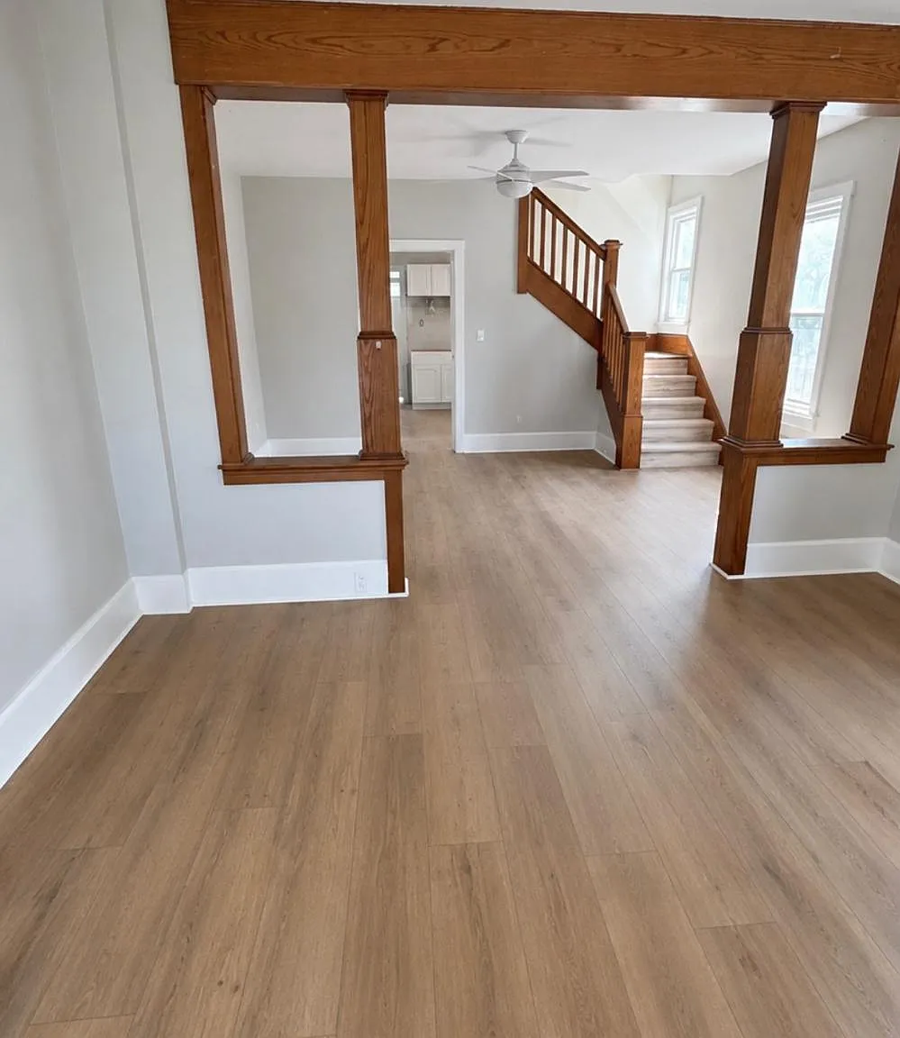 3 bed, 1361 sqft, $1,800 — Photo 2