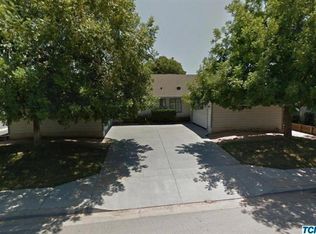 312 W Barstow Ave, Clovis, CA 93612