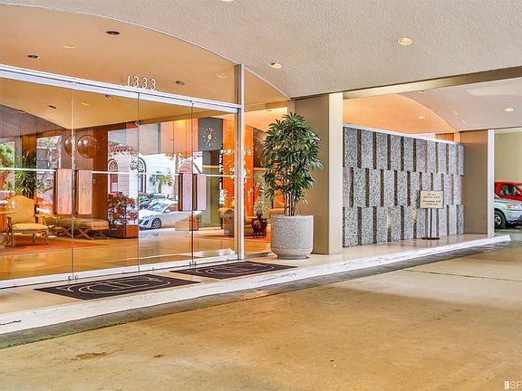 Entrance to the Lobby