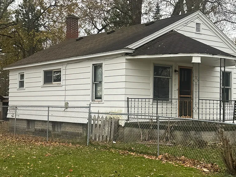 2236 King St — Photo 20