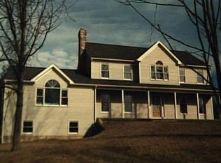 29 Yogananda St, Newtown, CT 06482