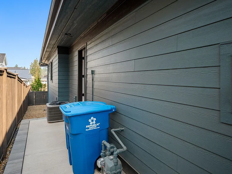 2971 NW Polarstar Ave — Photo 58