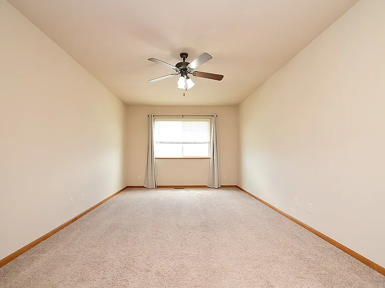 806 W Desert Vista Dr — Photo 7