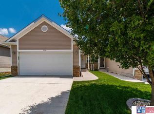 3124 Gunsmoke Dr, Lincoln, NE 68507