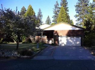 1816 Holiday Ln, Mount Shasta, CA 96067
