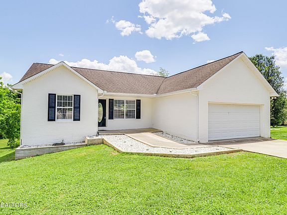 3rd image of 3017 Masters Ln