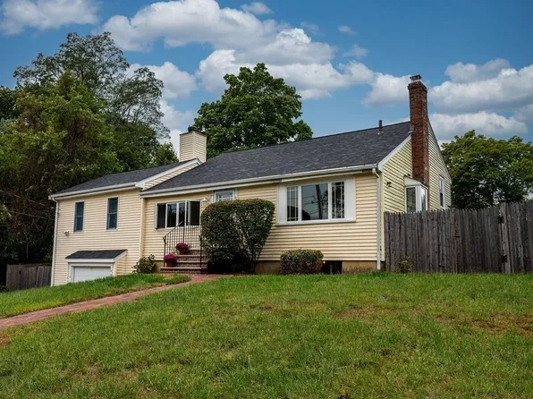 67 Lane Dr, Norwood, MA 02062