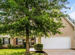 1445 Saint Andrews Dr, Murfreesboro, TN 37128