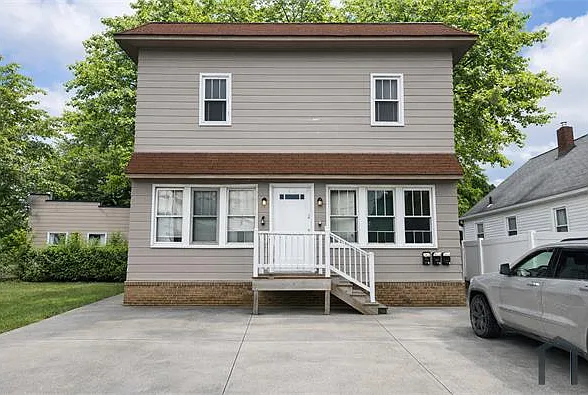 847 Jason Ave #1 — Photo 1