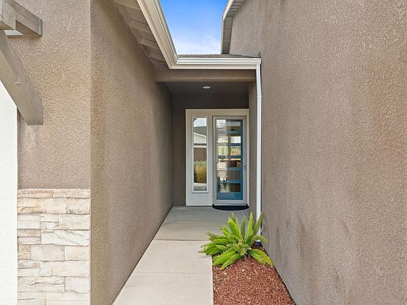 3rd image of 6346 E Fedora Ave
