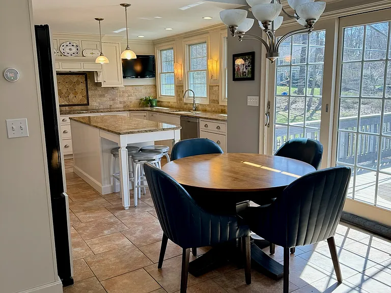 11 Van Campen Ln — Photo 23