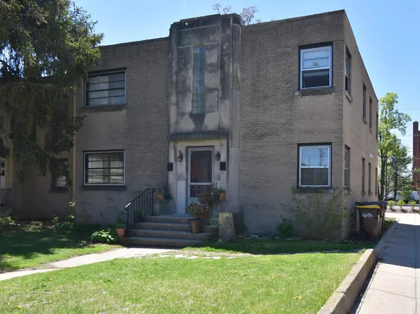 216 Carlton Ter, Rockford, IL 61103