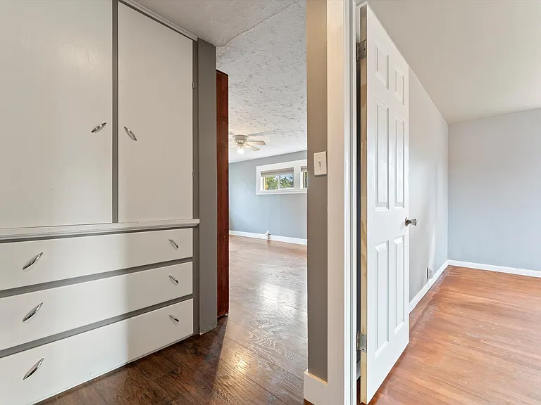 650 Market St — Photo 19