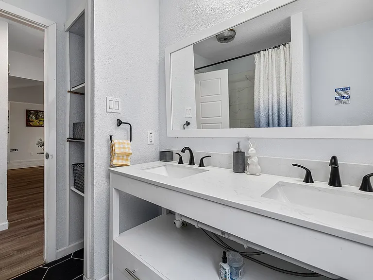 6573 Starnes Rd — Photo 14