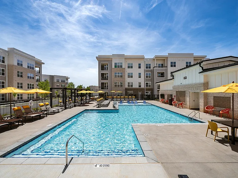 Abberly Royal Creek Apartment Homes — Photo 20