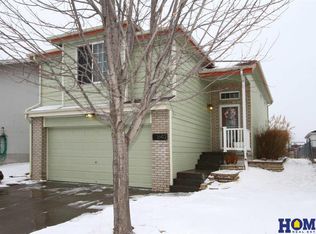 1640 SW Lacey Ln, Lincoln, NE 68522