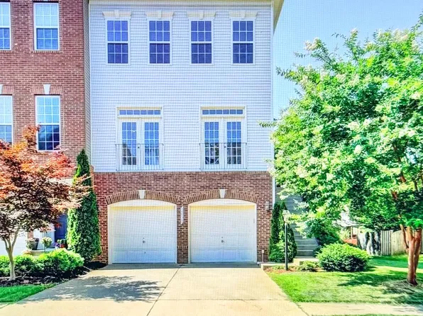 15925 Greymill Manor Dr, Haymarket, VA 20169
