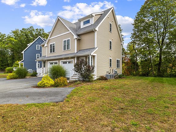 2nd image of 5 Orchard View Cir #5