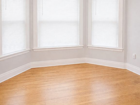 3rd image of 808 University Ave SE