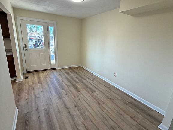 4th image of 16 Cherry St