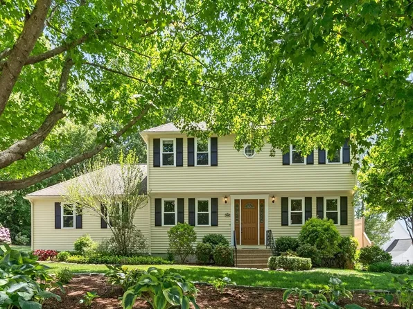 141 Will Thompson Way, Fitchburg, MA 01420