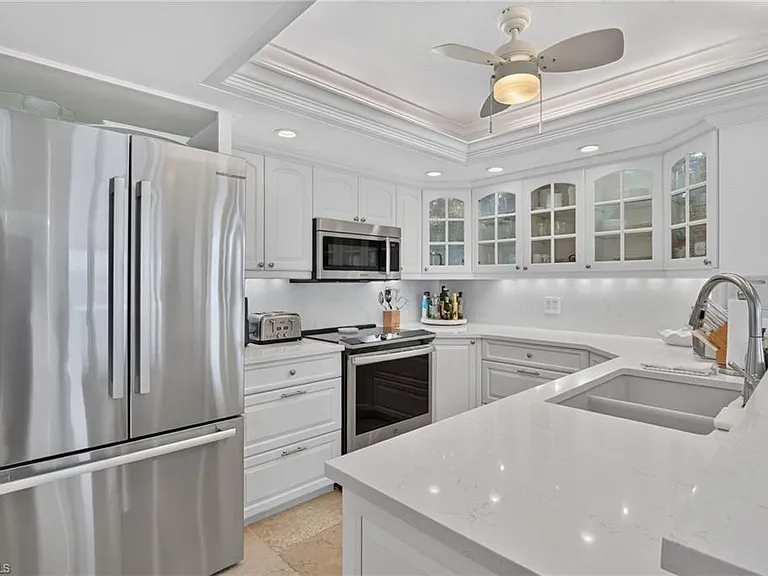 4451 Gulf Shore Blvd N #1604 — Photo 6