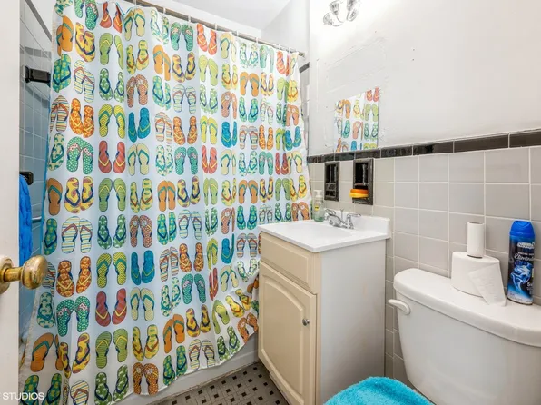 745 East 231st Street image 12 of 17