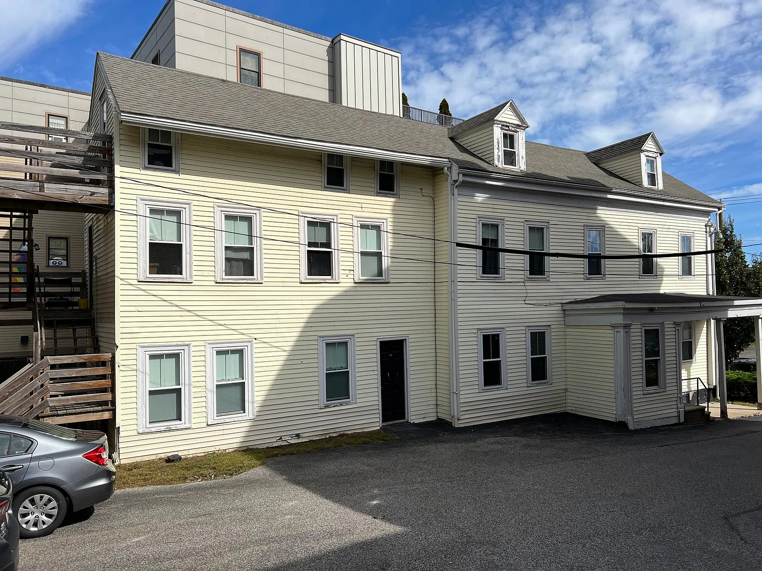 1 bed, 360 sqft, $1,656 — Photo 2
