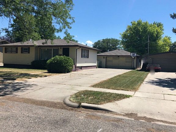 2nd image of 2602 Wyoming Ave