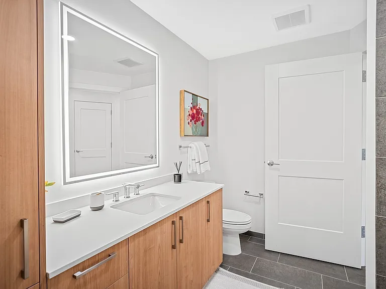 1212 Demonbreun St #1002 — Photo 36