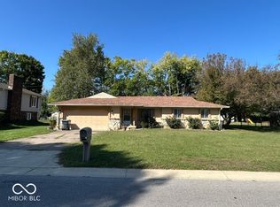 1210 Apple Valley Rd, Greenwood, IN 46142