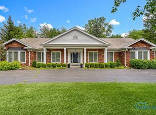 6140 N Chanticleer Dr, Maumee, OH 43537