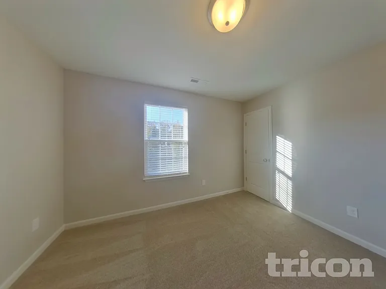 2729 Stonefield Crossing Dr — Photo 11