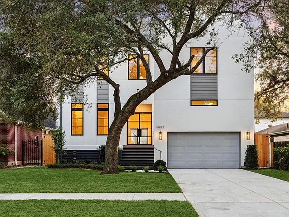 3rd image of 4035 Merrick St