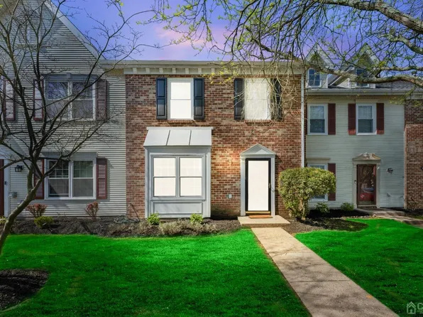 46 Kingston Run, North Brunswick, NJ 08902