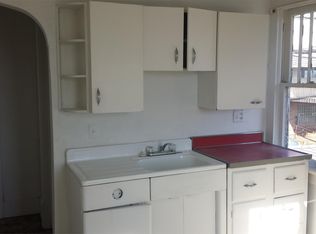 226 1/2 Ohio St, Steubenville, OH 43952