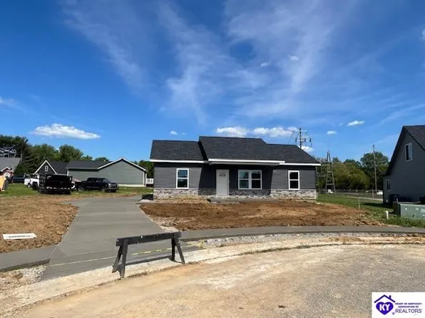 201 Robert E, Vine Grove, KY 40175