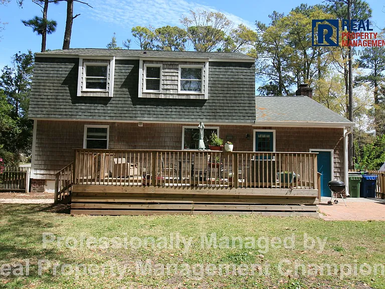 2206 Acacia Dr — Photo 23