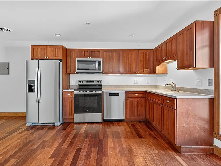 432 Broadway #26 — Photo 7