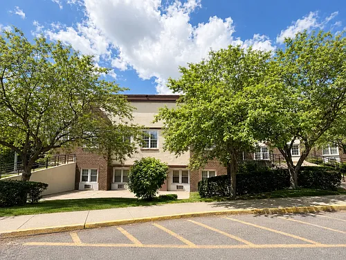 59 Plaza Ave Photo 1