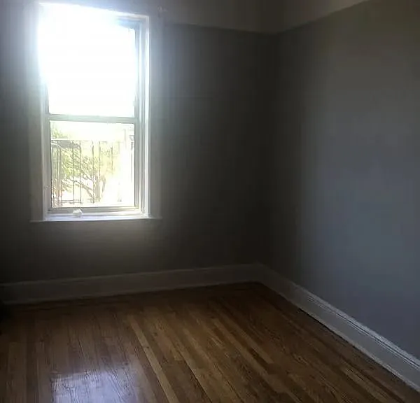 711 E 228th St #4B — Photo 2