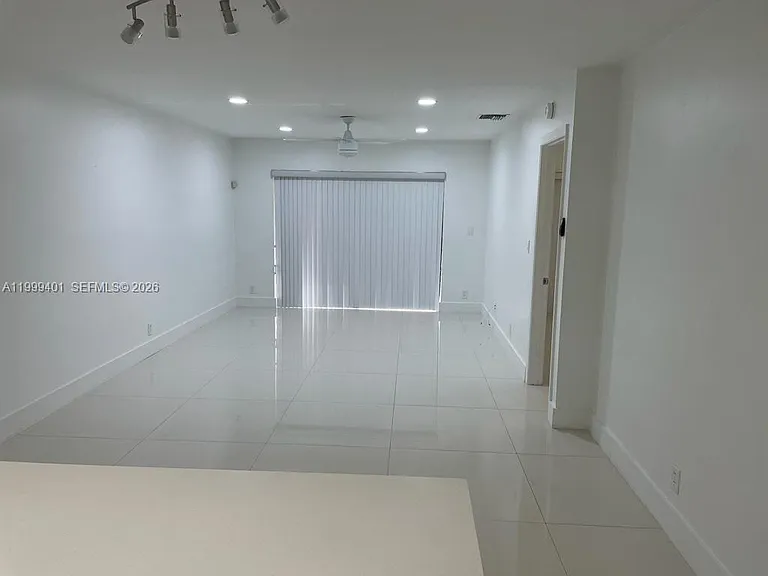 454 Lakeview Dr #2 — Photo 6
