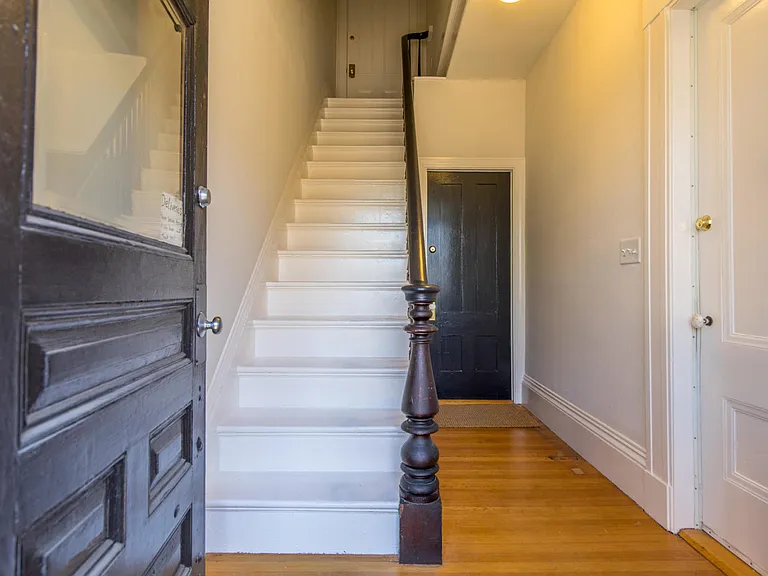 21 Hanover St #1 — Photo 3