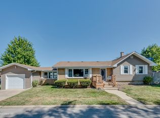 1800 Clement St, Crest Hill, IL 60403