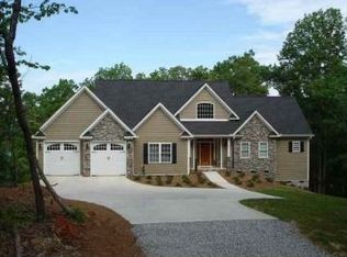 227 Inlet Pointe Dr, Anderson, SC 29625