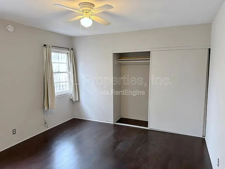 7941 Blackburn Ave — Photo 11
