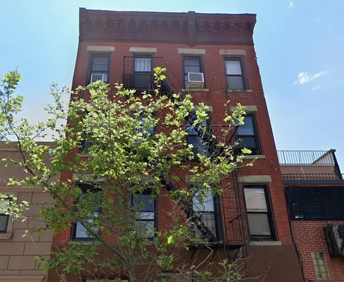 168 21st St #2R — Photo 7