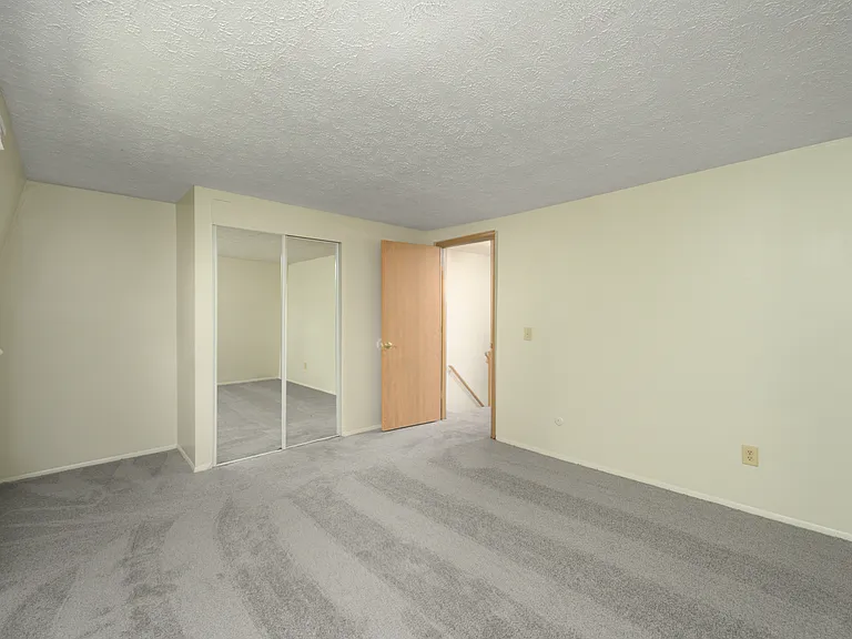 136D Valeside Ave NE — Photo 9